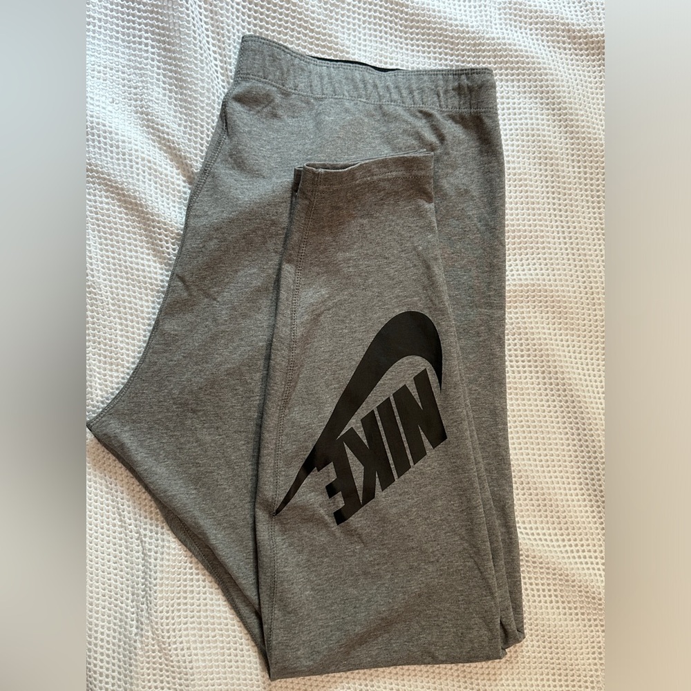 Gray Nike Leggings